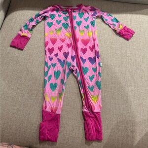 Little sleepies hearts zippy